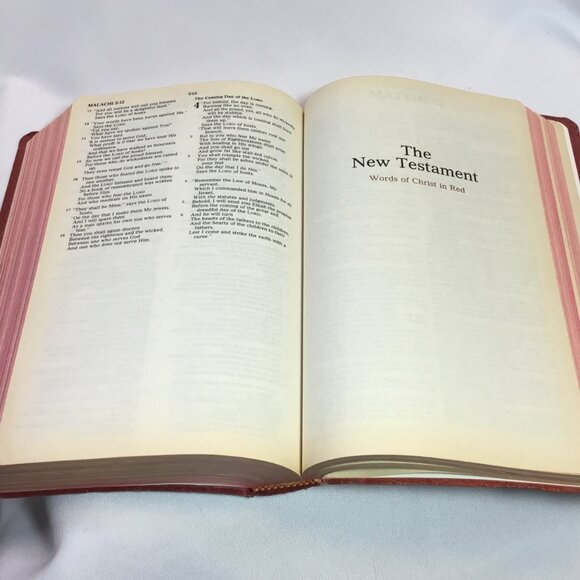 Holy Bible, New King James Version Nelson Regency Ed Christ in Red 412MR - Picture 11 of 13